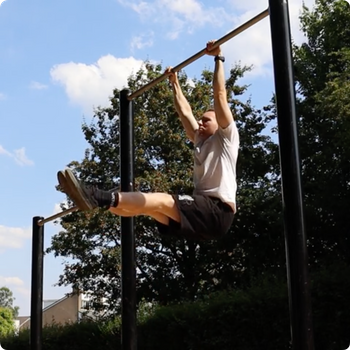 Hanging knee raise to negative leg raise