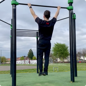 Wide scapula pull up