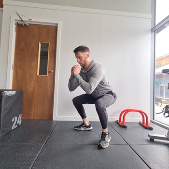 Low Squat Hold