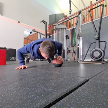 Step Over Push Up